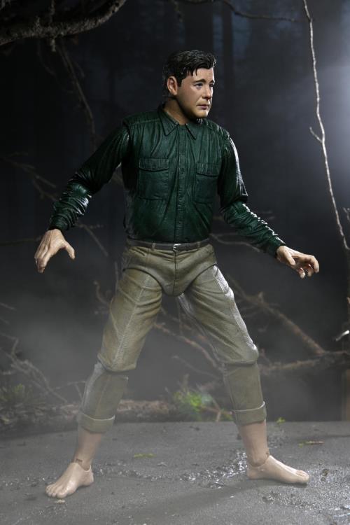 Universal Monsters Ultimate The Wolf Man Figure Gallery Image 13