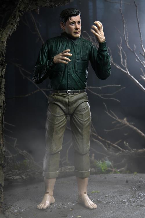 Universal Monsters Ultimate The Wolf Man Figure Gallery Image 15