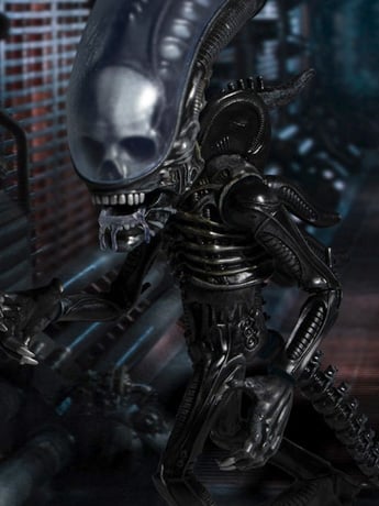 Alien Mezco Designer Series Deluxe Alien Set Gallery Image 2