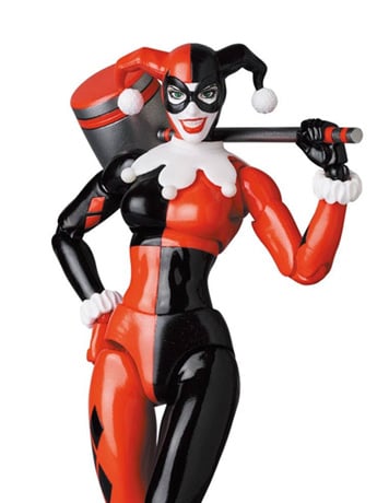 Batman: Hush MAFEX No.162 Harley Quinn Action Figure Gallery Image 2