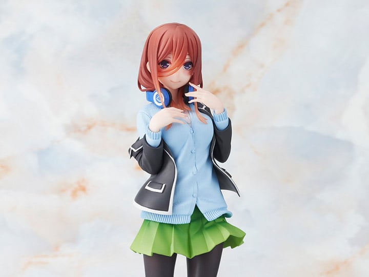 The Quintessential Quintuplets Nakano Miku (Uniform Ver.) Coreful Figure Gallery Image 1