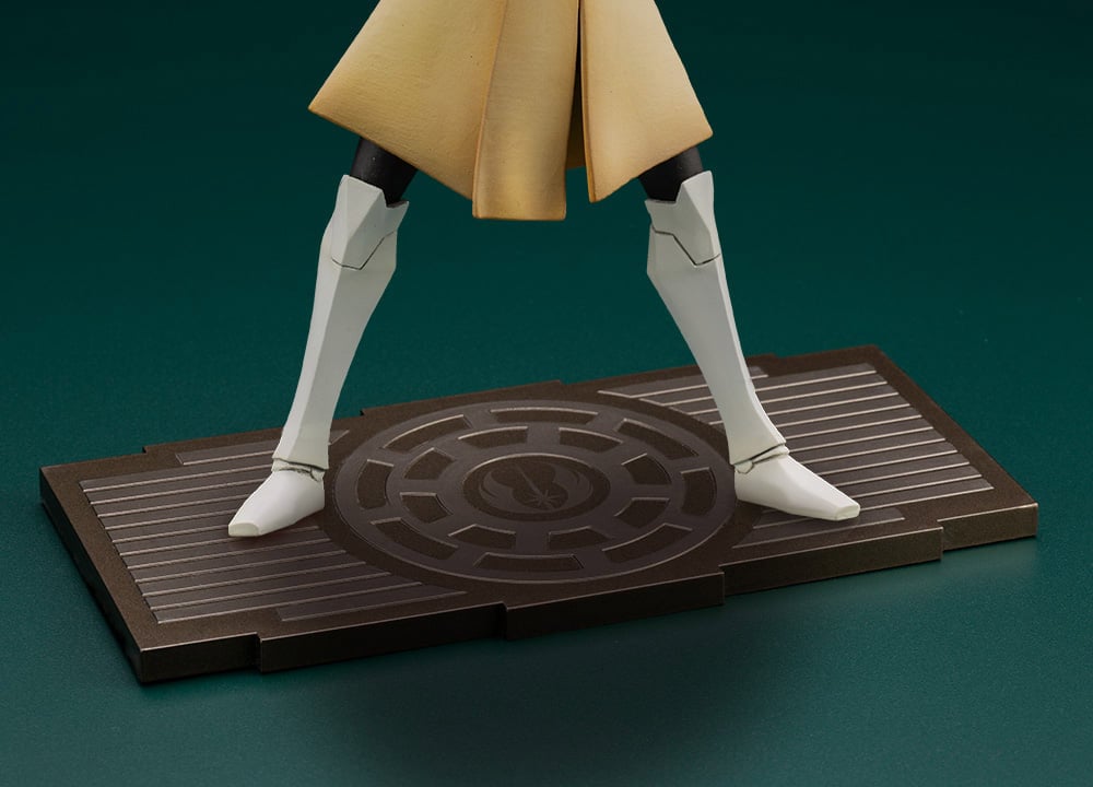 Star Wars: The Clone Wars ArtFX+ Obi-Wan Kenobi Statue (With Ahsoka Tano Piece) Gallery Image 15