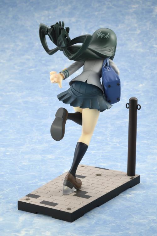 My Hero Academia Connect Collection Tsuyu Asui (Uniform Ver.) 1/8 Scale Figure Gallery Image 5