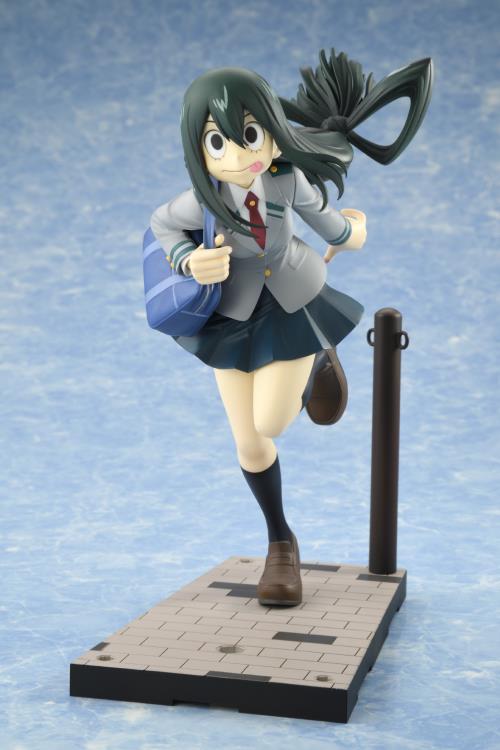 My Hero Academia Connect Collection Tsuyu Asui (Uniform Ver.) 1/8 Scale Figure Gallery Image 3