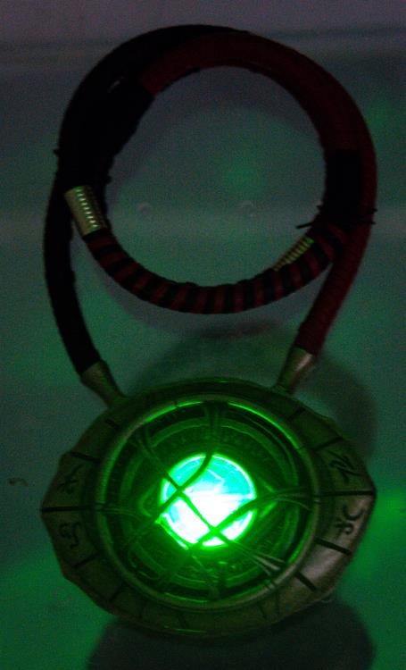 Doctor Strange Light Up Eye of Agamotto Necklace