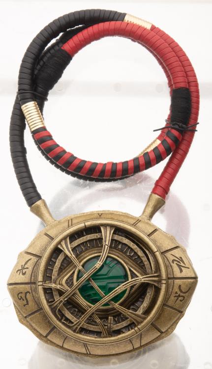 Doctor Strange Light Up Eye of Agamotto Necklace