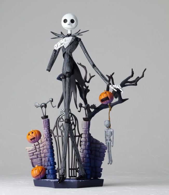 The Nightmare Before Christmas Legacy of Revoltech LR-058 Jack Skellington (Glow-in-the-Dark Ver.) Gallery Image 3