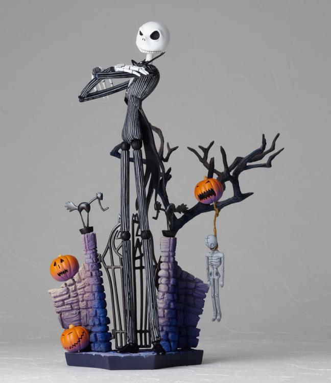 The Nightmare Before Christmas Legacy of Revoltech LR-058 Jack Skellington (Glow-in-the-Dark Ver.) Gallery Image 6