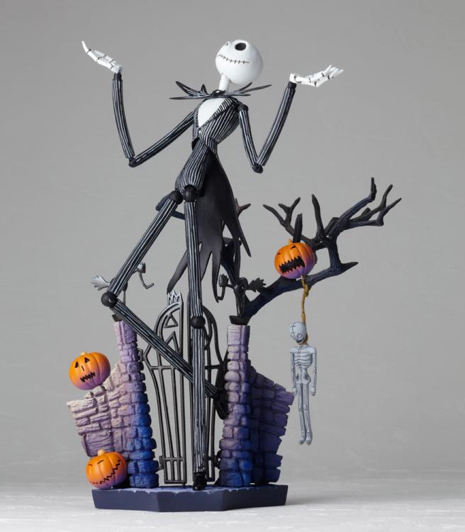 The Nightmare Before Christmas Legacy of Revoltech LR-058 Jack Skellington (Glow-in-the-Dark Ver.) Gallery Image 4