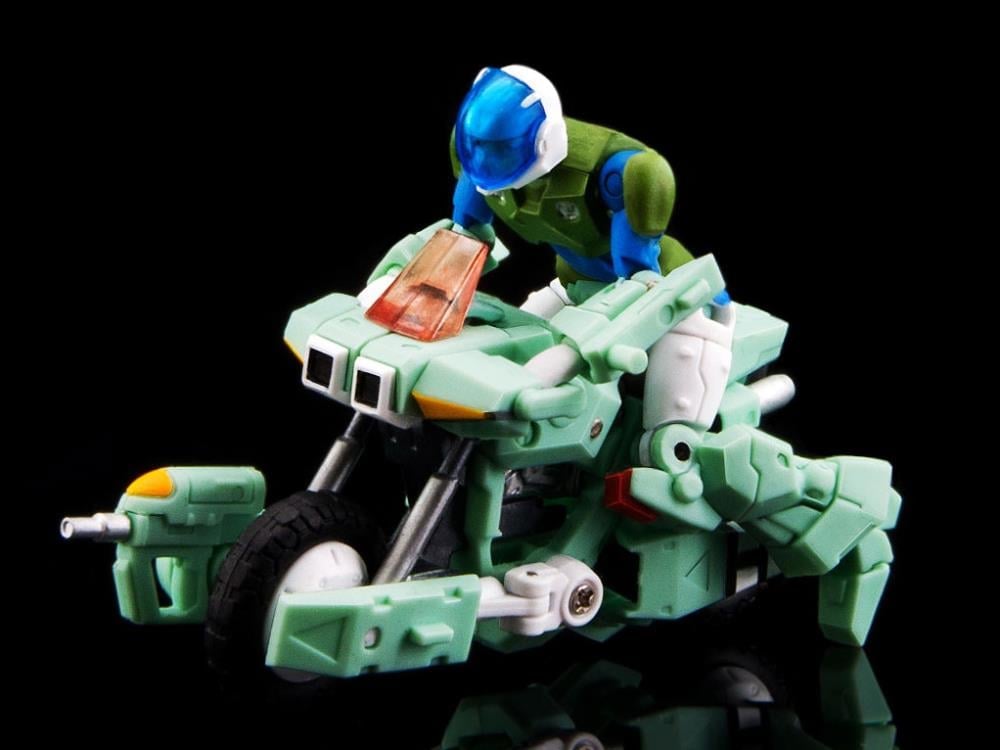 Robotech VR-052T Battler Cyclone Rand 1/28 Scale Figure Gallery Image 3