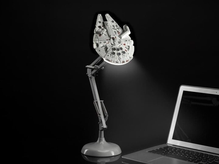 Star Wars Millennium Falcon Posable Desk Light (Ver.2) Gallery Image 1