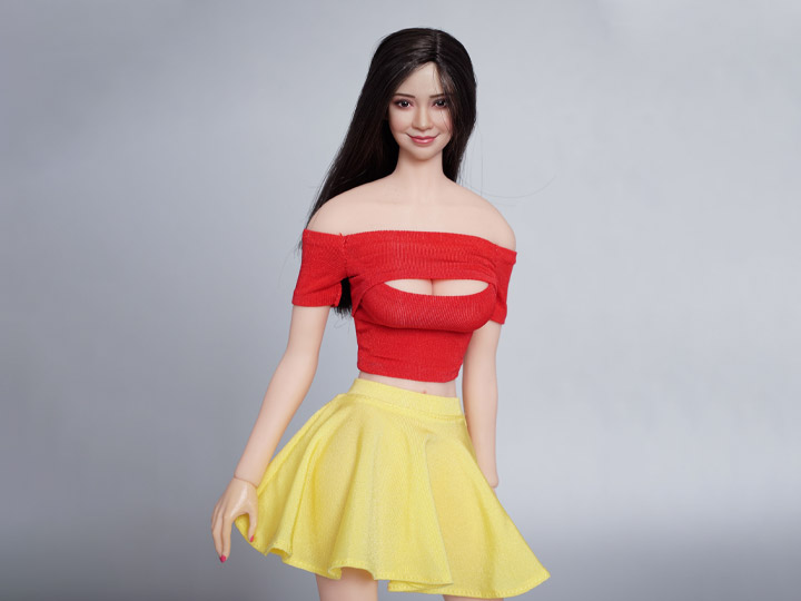 Hollow T-Shirt & Pleated Skirt (Red/Yellow) 1/6 Scale Accessory Set Gallery Image 1