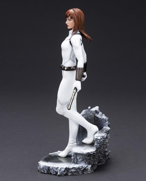 Marvel Comics ArtFX Premier Black Widow (White Costume) PX Previews Exclusive Limited Edition Statue Gallery Image 5