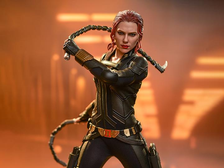 Black Widow MMS603 Black Widow (Black Suit) 1/6th Scale Collectible Figure Gallery Image 1
