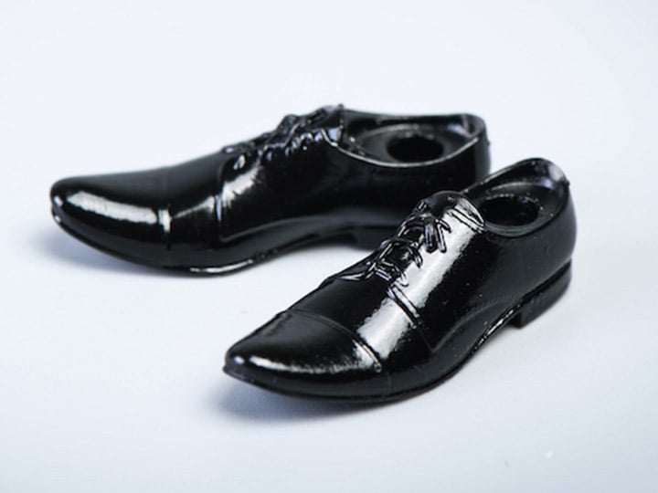 Men's Dress Shoes (Black) 1/12 Scale Accessory Set Gallery Image 1