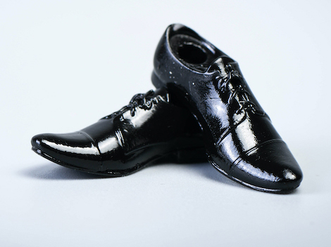 Men's Dress Shoes (Black) 1/12 Scale Accessory Set Gallery Image 4