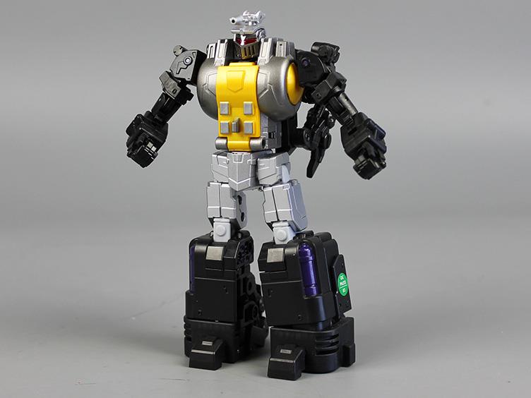 FT-12 Grenadier - Gray Chest Gallery Image 1
