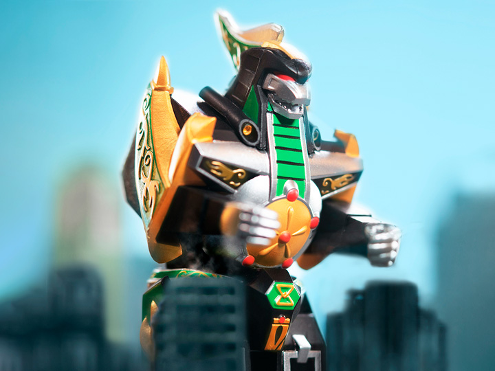 Mighty Morphin Power Rangers ReAction Dragonzord Figure Gallery Image 1