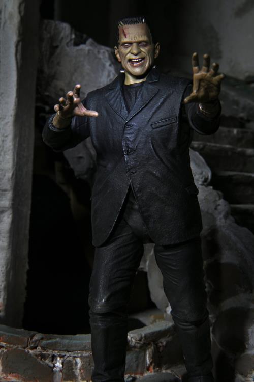 Universal Monsters Ultimate Frankenstein's Monster (Color) 7" Scale Figure Gallery Image 8