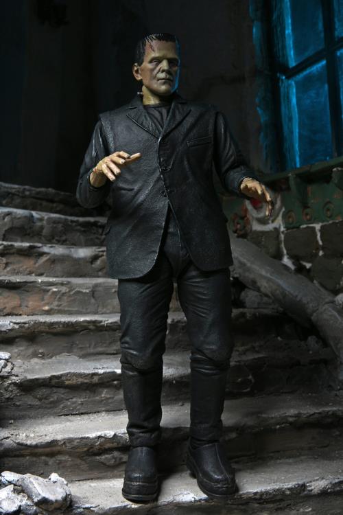 Universal Monsters Ultimate Frankenstein's Monster (Color) 7" Scale Figure Gallery Image 5