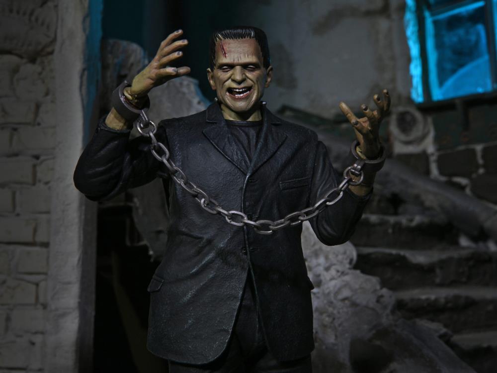 Universal Monsters Ultimate Frankenstein's Monster (Color) 7" Scale Figure Gallery Image 16
