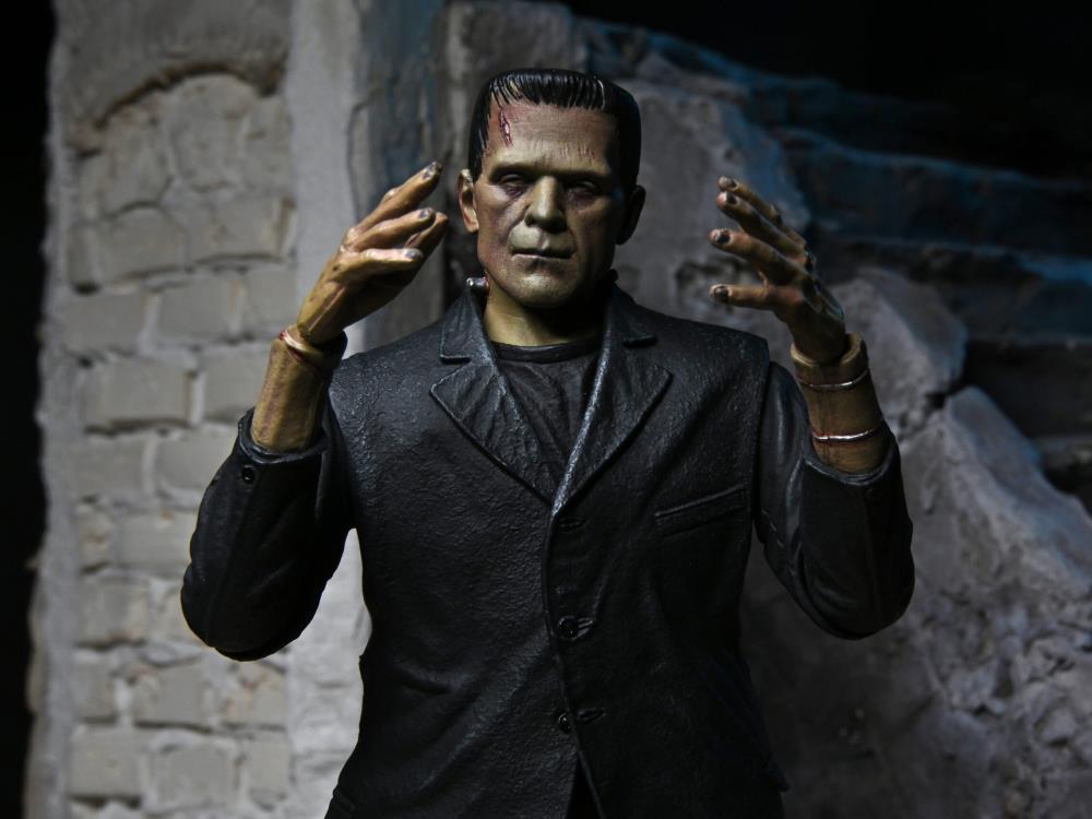 Universal Monsters Ultimate Frankenstein's Monster (Color) 7" Scale Figure Gallery Image 13