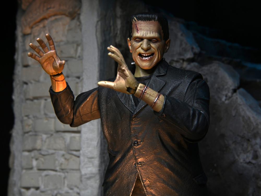 Universal Monsters Ultimate Frankenstein's Monster (Color) 7" Scale Figure Gallery Image 15