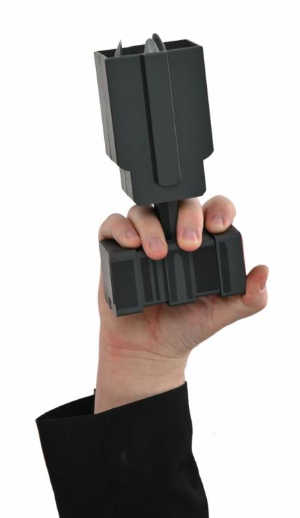 Batman: The Animated Series Grapnel Launcher Prop Replica Gallery Image 6