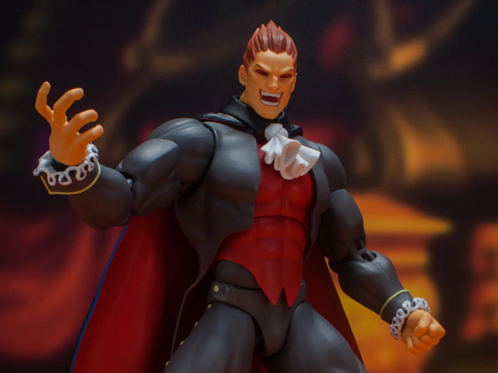 Darkstalkers Demitri Maximoff (Gray) 1/12 Scale Exclusive Figure Gallery Image 1