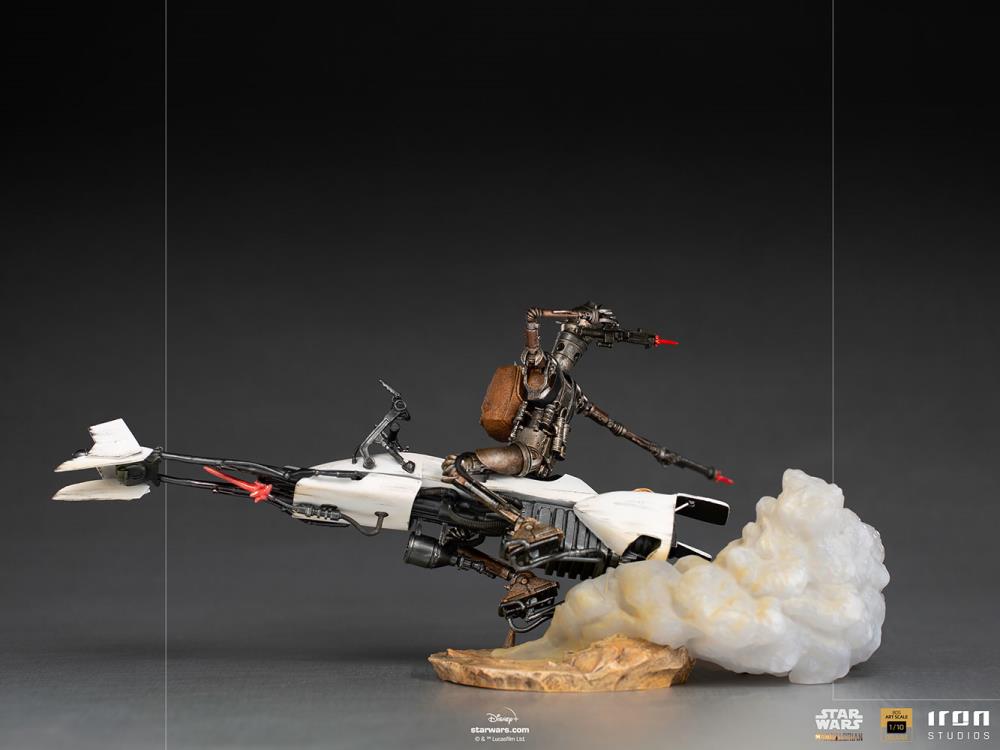 The Mandalorian IG-11 and The Child 1/10 Deluxe Art Scale Limited Edition Statue Gallery Image 5