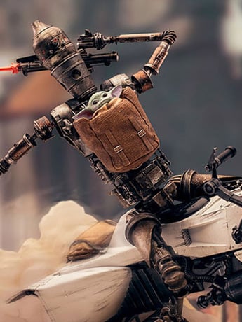 The Mandalorian IG-11 and The Child 1/10 Deluxe Art Scale Limited Edition Statue Gallery Image 2