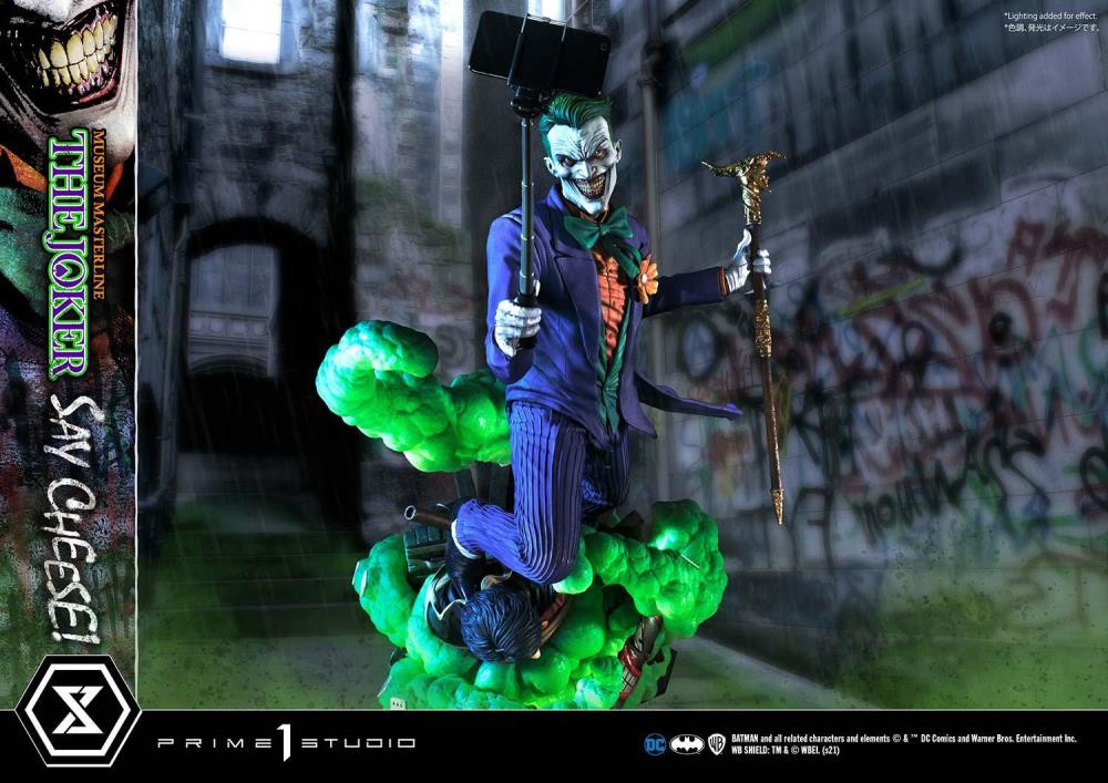 DC Comics Museum Masterline The Joker (Say Cheese) Deluxe 1/3 Scale Statue Gallery Image 22