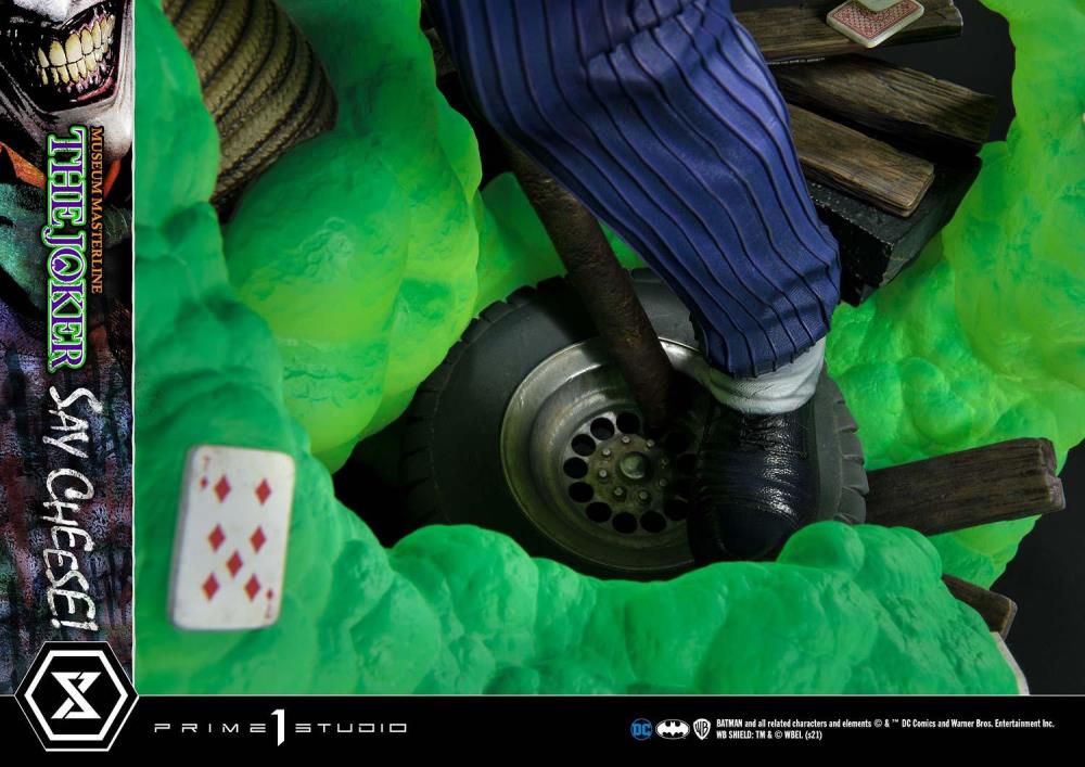 DC Comics Museum Masterline The Joker (Say Cheese) Deluxe 1/3 Scale Statue Gallery Image 49