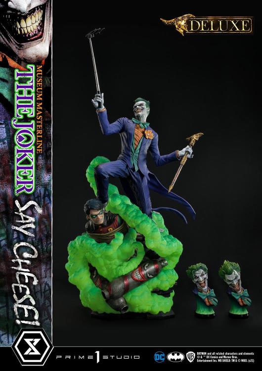 DC Comics Museum Masterline The Joker (Say Cheese) Deluxe 1/3 Scale Statue (With Bonus) Gallery Image 13