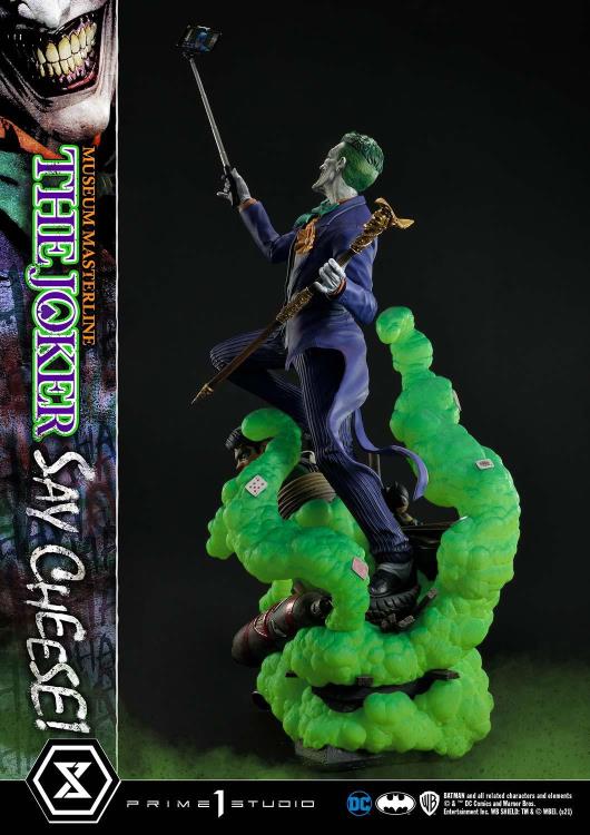 DC Comics Museum Masterline The Joker (Say Cheese) Deluxe 1/3 Scale Statue (With Bonus) Gallery Image 11