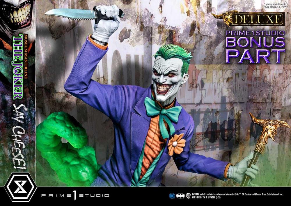 DC Comics Museum Masterline The Joker (Say Cheese) Deluxe 1/3 Scale Statue (With Bonus) Gallery Image 18
