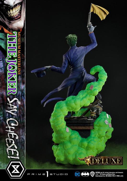 DC Comics Museum Masterline The Joker (Say Cheese) Deluxe 1/3 Scale Statue (With Bonus) Gallery Image 17
