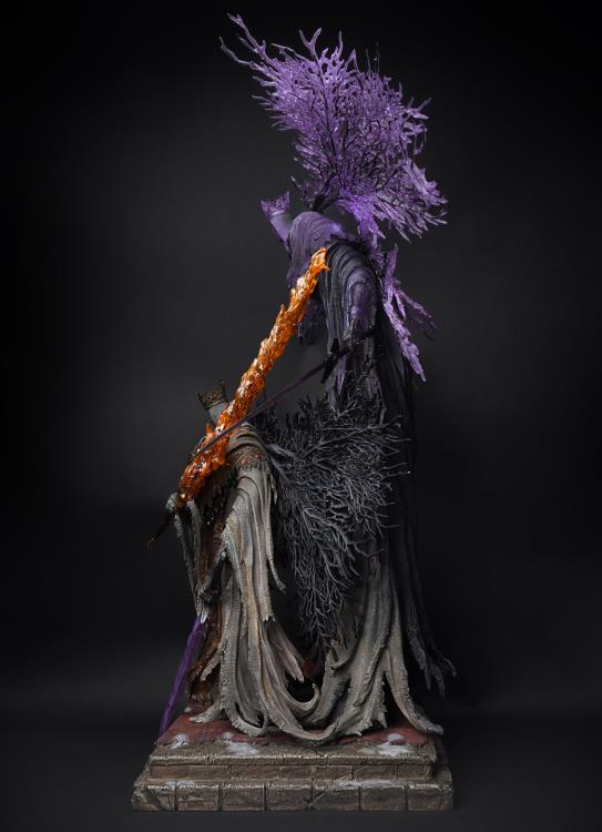 Dark Souls III Pontiff Sulyvahn 1/7 Scale Deluxe Limited Edition Statue Gallery Image 8