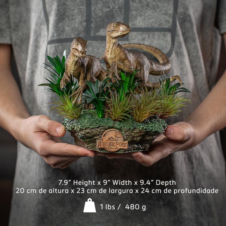Jurassic Park Just The Two Raptors 1/10 Deluxe Art Scale Limited Edition Statue Gallery Image 15