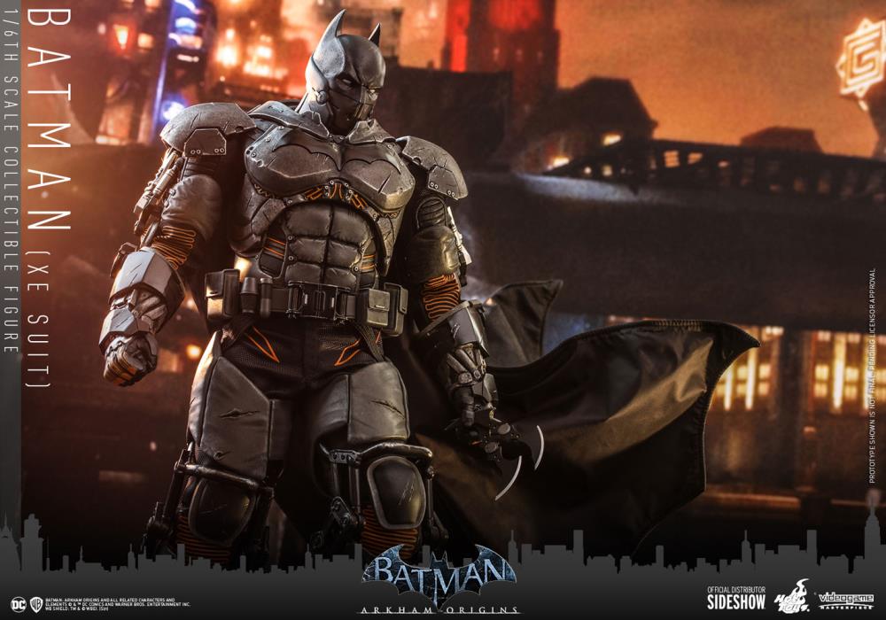 Batman: Arkham Origins VGM52 Batman (XE Suit) 1/6th Scale Collectible Figure Gallery Image 3