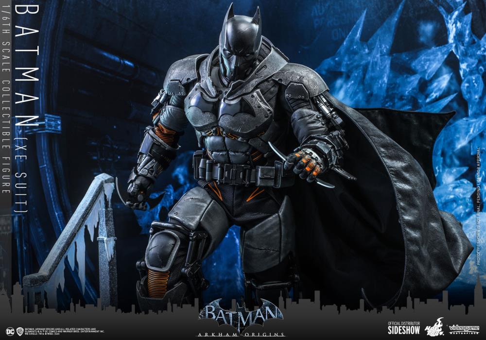 Batman: Arkham Origins VGM52 Batman (XE Suit) 1/6th Scale Collectible Figure Gallery Image 13