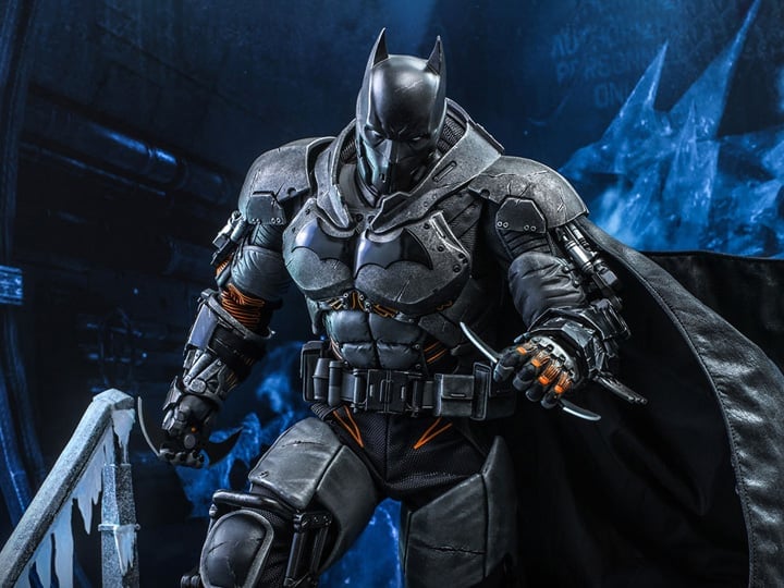 Batman: Arkham Origins VGM52 Batman (XE Suit) 1/6th Scale Collectible Figure Gallery Image 1