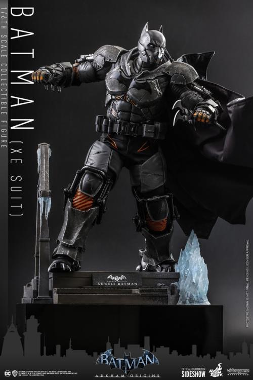 Batman: Arkham Origins VGM52 Batman (XE Suit) 1/6th Scale Collectible Figure Gallery Image 16