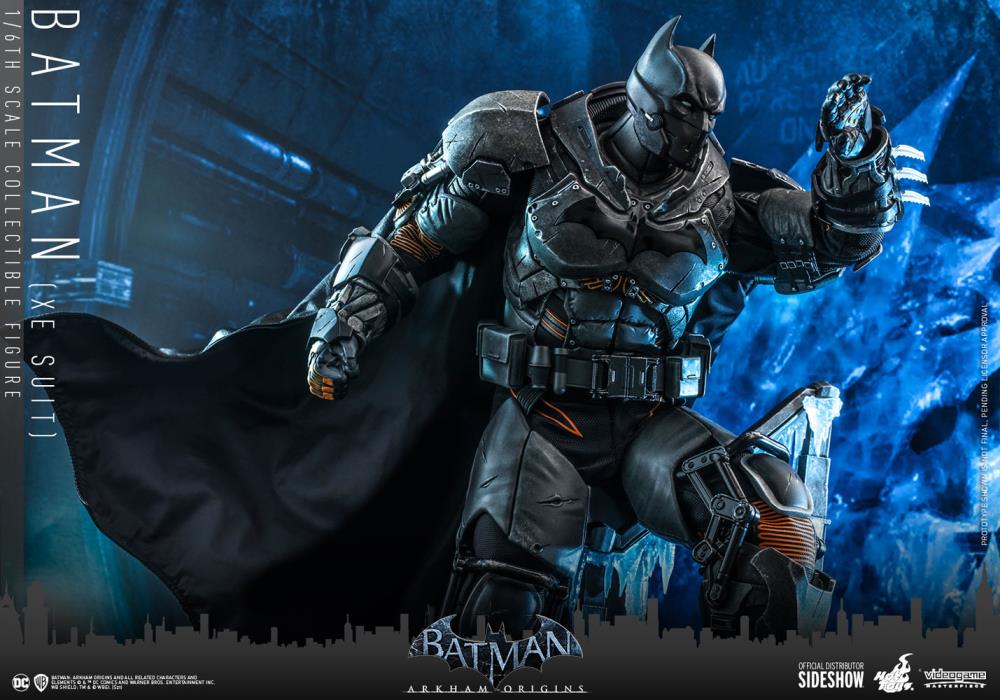 Batman: Arkham Origins VGM52 Batman (XE Suit) 1/6th Scale Collectible Figure Gallery Image 6