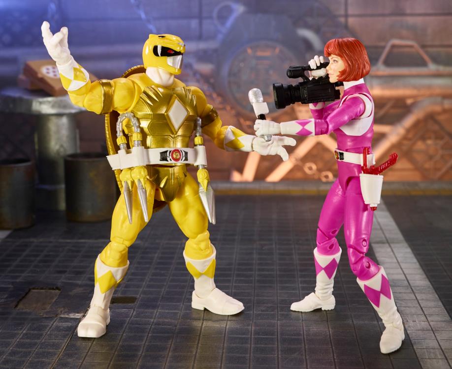 Power Rangers X Teenage Mutant Ninja Turtles Lightning Collection Morphed April O'Neil & Morphed Michelangelo Gallery Image 8