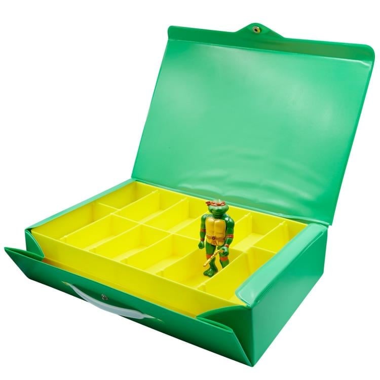 Teenage Mutant Ninja Turtles ReAction Michelangelo (Metallic Ver.) & Carry Case SDCC 2021 Exclusive Figure (With Bonus) Gallery Image 5