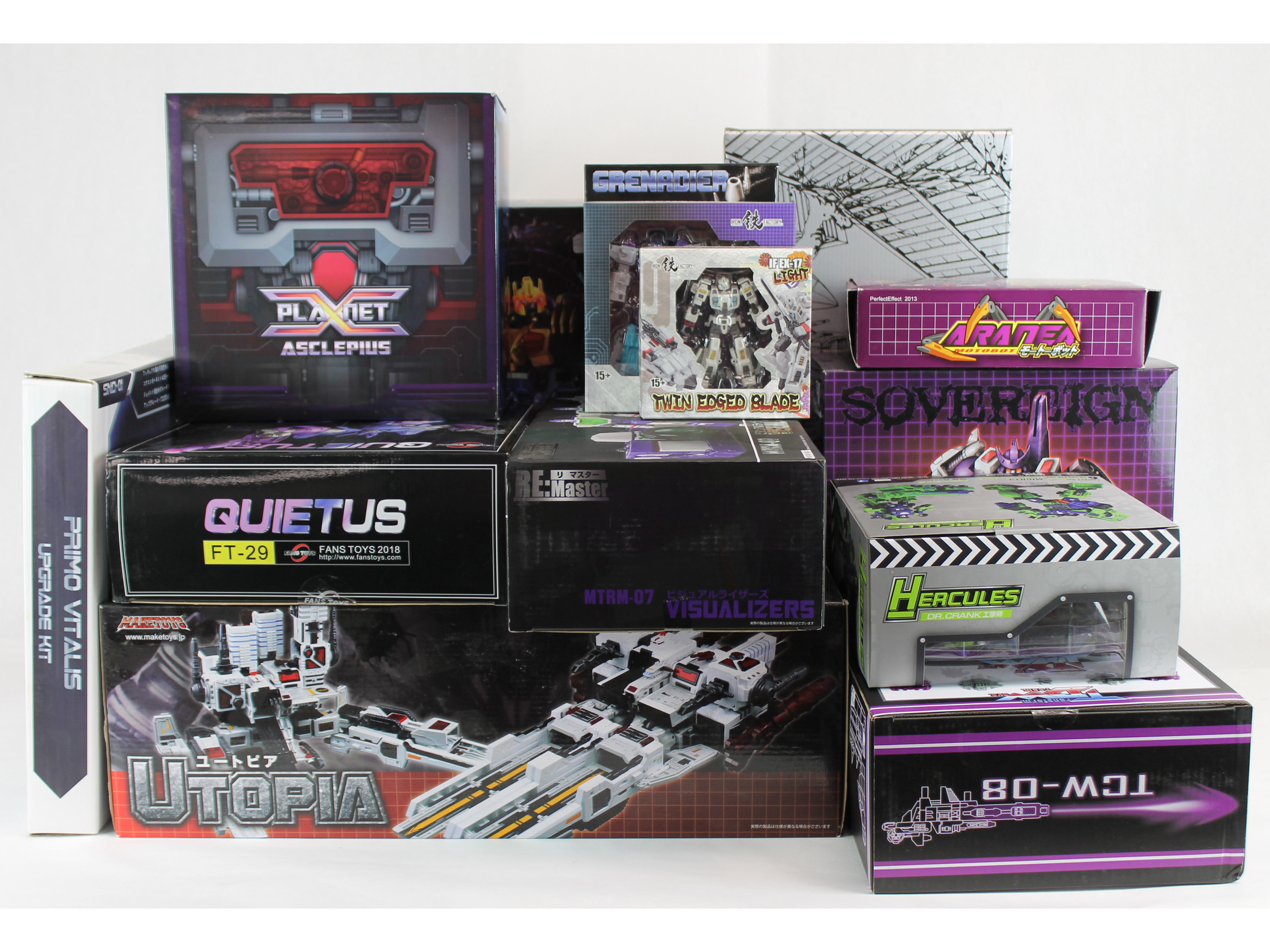Defective Loot Box #0022 (DAMAGED - ALL SALES FINAL) Gallery Image 1