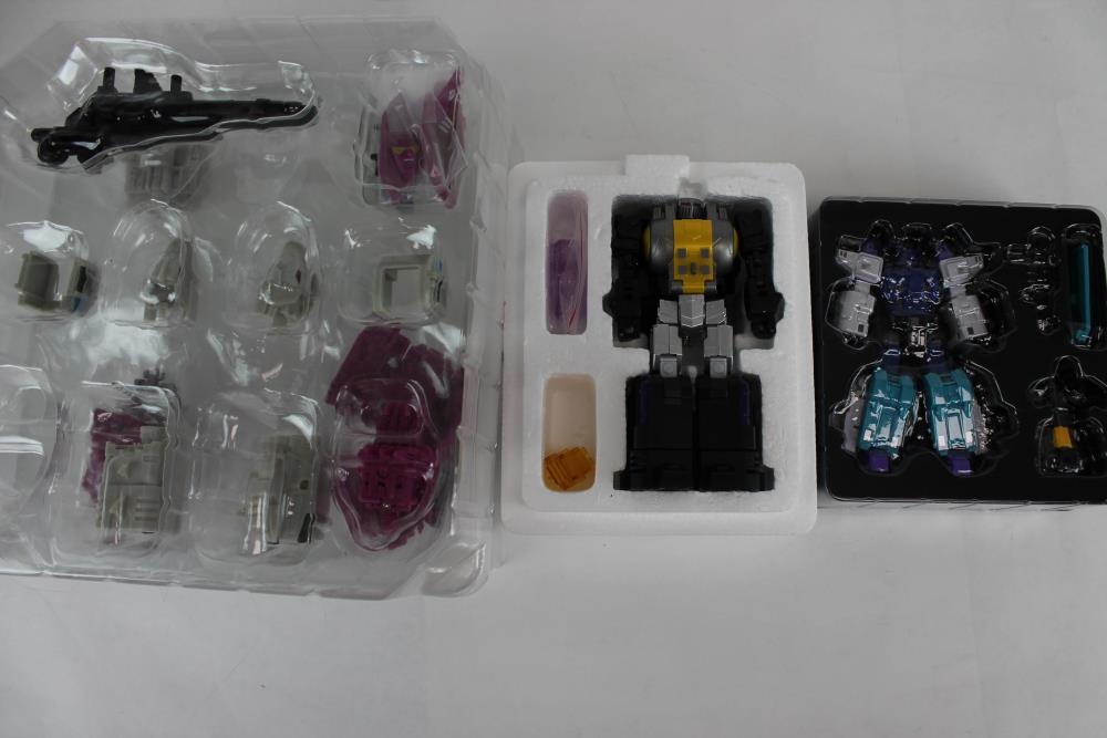 Defective Loot Box #0022 (DAMAGED - ALL SALES FINAL) Gallery Image 6