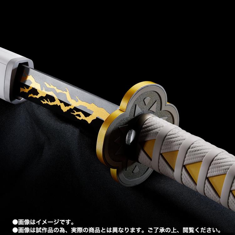 Demon Slayer: Kimetsu no Yaiba Proplica Zenitsu Agatsuma's Nichirin Sword Gallery Image 6