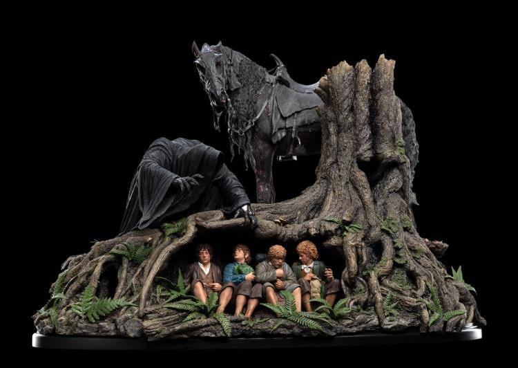 The Lord of the Rings Masters Collection Escape Off the Road 1/6 Scale Limited Edition Statue Gallery Image 3
